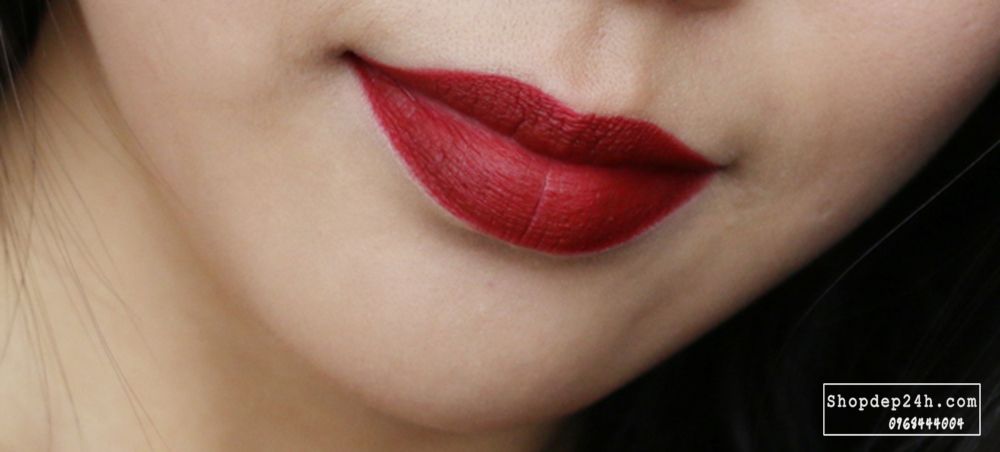  photo Review-son-mac-charlotte-olympia-lipstick-7_zpsrd1st5cm.jpg