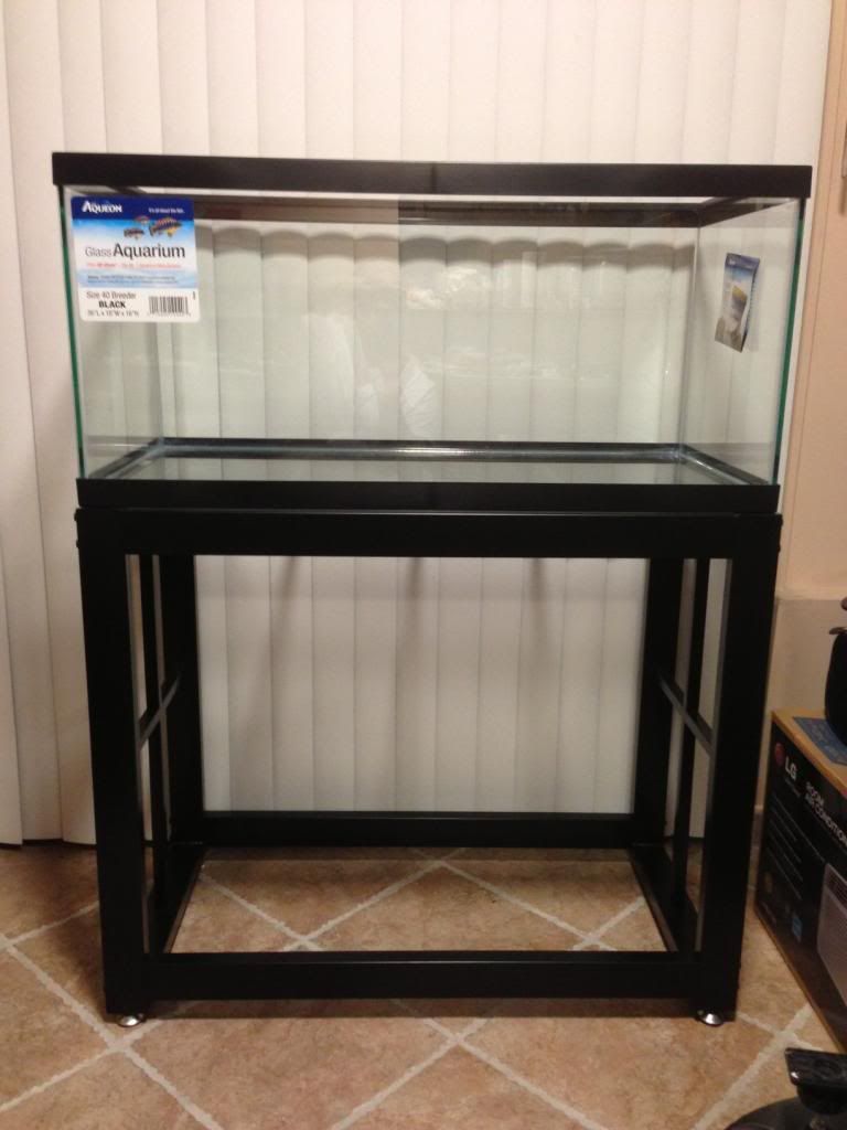 40 gallon breeder tank and stand.