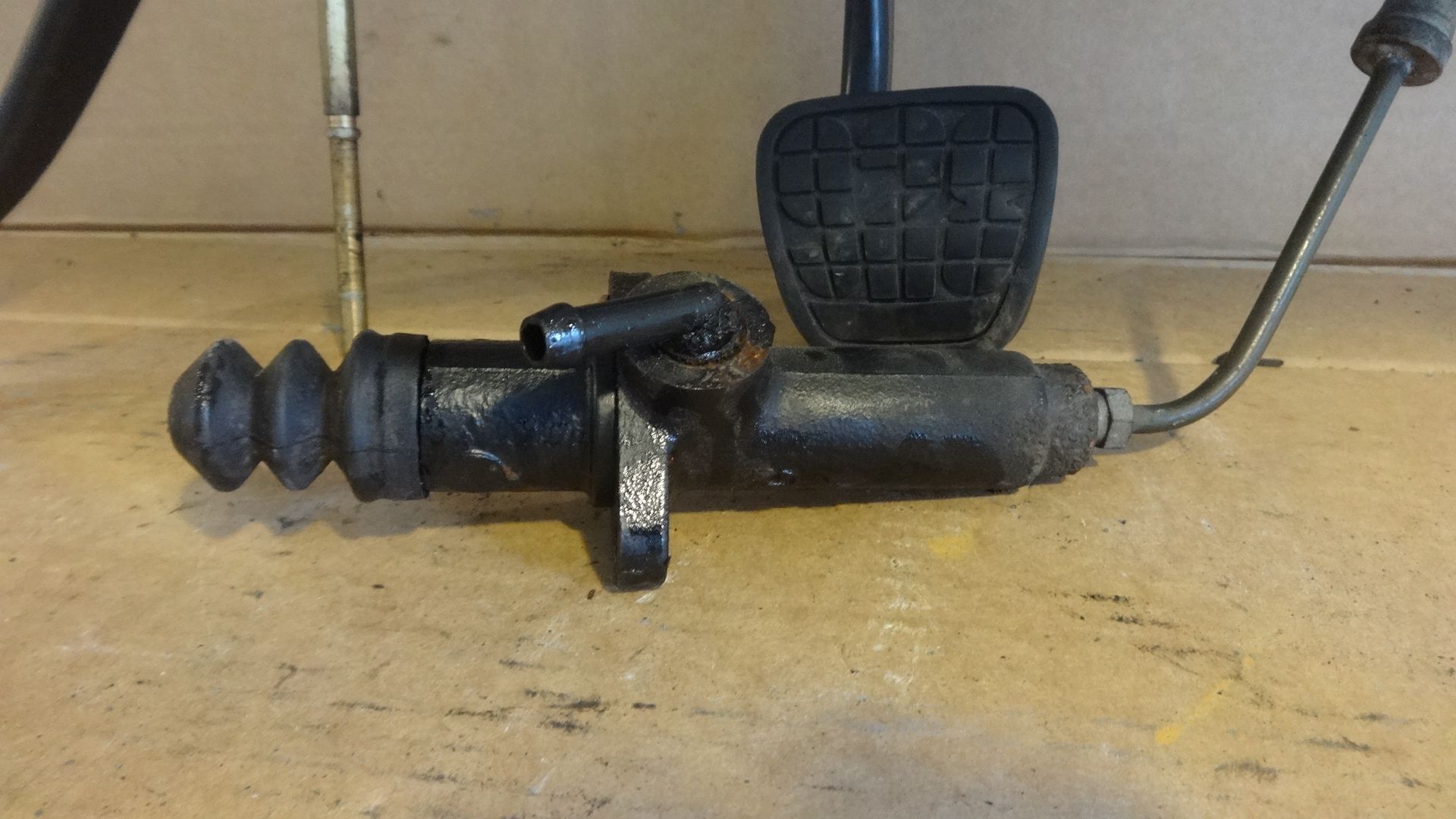 Porsche 928 Manual Clutch Master Cylinder 928 Clutch Pedal 928 Brake