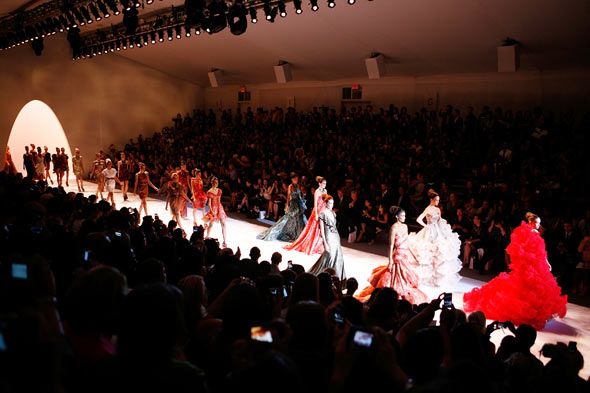 "fashion week runway" "fashion week stage" "new york fashion week runway" "nyfw gowns"
