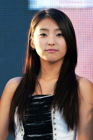 Sistar_Bora_12112011132107_zps9f35f3cb.j